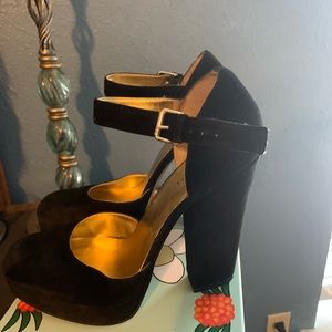 Black Nine West Platform high heels